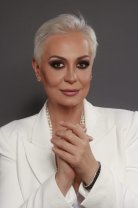 Monica Anghel a ajuns pentru a doua oară pe masa de operație. A suferit o intervenție la coloană