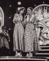 Theo Rose, anunțul care a șocat fanii. "Drumurile noastre s-au separat". Ea și Alessandra sunt ca două surori