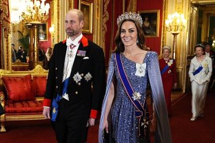 Kate Middleton, apariție de senzație la banchetul în cinstea președintelui Germaniei. La ce valoare este estimată tiara purtată de ea, din perioada Reginei Victoria, primită în 1853 de la prințul Albert