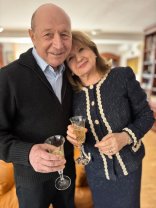 Maria și Traian Băsescu au sărbătorit 50 de ani de căsnicie. Cine le-a fost martor la slujba nunții de aur. Sunt căsătoriți din 1975