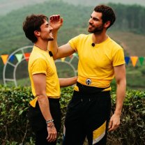 Emil Rengle și Alejandro au anunțat nunta. „Îl introduc complet în cultura noastră”. Cei doi își unesc destinele în 2027