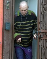 Marele star de la Hollywood a ajuns de nerecunoscut. A fost unul dintre cei mai iubiți actori ai lumii și acum trăiește de pe o zi pe alta. Riscă să-și piardă locuința