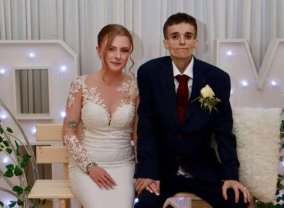 Stephen, un tânăr de 23 de ani, a murit chiar de Crăciun, după ce și-a văzut ultima dată fetița. Și-a luat rămas bun de la ea în Ajun. Cancerul a avansat galopant