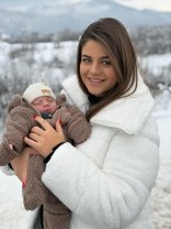 Primele imagini cu bebelușul lui Iancu Sterp. Ce nume poartă cel mai mic nepot al Mamei Geta. Iancu și soția s-au mutat în casă nouă înainte de venirea pe lume a lui David