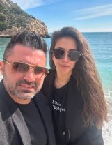 Pepe, tată a patra oară! Au apărut primele imagini cu burtica de gravidă a lui Yasmine. Artistul are 46 de ani