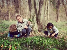S-a mărit familia lui Dragoș Bucur și a Danei Nălbaru. "Betty e bine". De ce au totuși probleme cu vecinii de la țară. Fiica lor adoptivă s-a adaptat perfect în familie