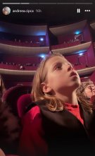 Sașa Piersic, invitatul de onoare al maestrului Florin Piersic pe scena de la Teatrul Național. Nepotul și bunicul au fost aplaudați la scenă deschisă. Copilul are 10 ani