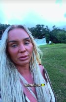 Maria Constantin a ajuns ținta comentariilor răutăcioase după ce s-a postat fără filtre și machiaj. "Doamne ferește, tu ai oglindă. Ce i-au scris internauții pe TikTok