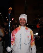 Cristi Chivu a purtat flacăra olimpică pe străzile din Milano, în aplauzele italienilor. Românul este unul dintre cei mai apreciați sportivi din Italia. Are 45 de ani