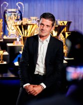 Tragedia care i-a marcat viața lui Cristi Chivu, cel mai iubit român din Italia. "Am avut ca motivație promisiunea pe care i-am făcut-o tatălui meu pe patul de moarte". Mircea Chivu s-a stins când fiul său avea 17 ani