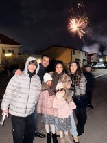 Deea Maxer a fost cerută în căsătorie. Copiii ei și ai lui Dinu Maxer au fost martorii momentului emoționant. Formează o familie numeroasă cu patru copii