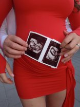 Iustina de la „Insula Iubirii” este însărcinată pentru a doua oară. A dat vestea cea mare în vacanța din Dubai. Tânăra are 28 de ani
