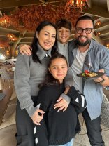 Cine aduce mai mulți bani în familia Măruță, după plecarea de la ProTV? Cătălin Măruță ar fi semnat deja un nou contract de mii de euro. Andra era extrem de tânără când și-a început cariera