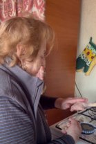 Mama e tot mama, indiferent de vârstă! Nadia Comăneci zboară an de an de la zeci de km distanță pentru a petrece ziua de 8 Martie alături de mama ei, Ștefania Alexandrina Comăneci