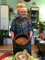Camelia Mitoșeru își pregătește fiul pentru moartea ei. „Te rog frumos să nu mă plângi. Când am să mor…". Are o relație specială cu fiul ei
