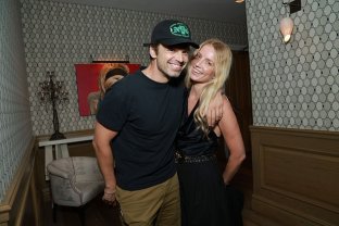 Sebastian Stan se pregătește să devină tată pentru prima oară. Cuplul nu a confirmat vestea