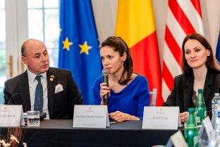 Mirabela Grădinaru, pusă la zid din cauza greșelilor vestimentare de la summit-ul din SUA. Cum s-a prezentat în fața celorlalte Prime Doamne din lume. Stilistul Florin Burescu i-a criticat apariția