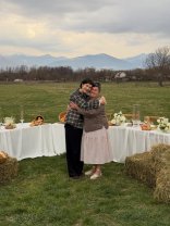 Mama Geta, cea mai răsfățată mamă din România! Ce cadou de zeci de mii de euro i-au făcut copiii ei, care i-au organizat și o masă festivă