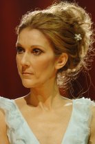 Celine Dion revine pe scenă după o pauză de 6 ani. Va susține o serie de concerte în Franța. Se zvonește că va lansa și un nou album
