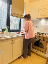 Mara Bănică trăiește pe picior mare într-o vilă de lux din centrul Bucureștiului. Cum arată casa-muzeu a jurnalistei. Are televizor în fiecare cameră