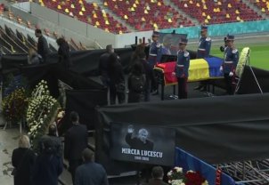 Ce se întâmplă cu averea lui Mircea Lucescu. „Il Luce” a ajuns pentru ultima dată la Arena Națională. Soția, fiul lui și alți membrii ai familiei au stat lângă sicriu