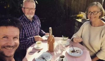 Cine sunt părinții lui Felix Baumgartner. Sunt singurii moștenitori ai averii lui, deși a avut o relație de 12 ani cu Mihaela Rădulescu. L-au sprijinit în carieră