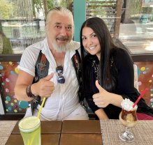 Medana Oprea, mesaj și poezie deosebită în amintirea marelui Nicu Covaci, care ar fi împlinit 79 de ani. "Astăzi, cântă îngerilor, cu aceeași chitară care a spus lumii povești". Artistul a murit pe 2 august 2024