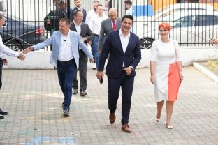 Cine este și cu ce se ocupă soțul Olguței Vasilescu. Claudiu Manda face parte tot din scena politică. Are o avere considerabilă
