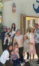 Laura Cosoi, aniversare specială pentru soacra ei. Imagini rare cu părinții lui Cosmin Curticăpean. Au luat masa in familie
