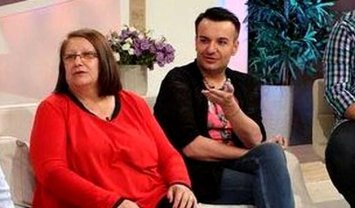 Cum trăiește mama lui Răzvan Ciobanu, la 7 ani de la decesul designerului. Duce mai departe o afacere începută alături de el: „Camerele au rămas așa cum le-a amenajat el”. Elena Ciobanu duce afacerea familiei mai departe