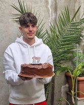 Fiul lui Tavi Colen a împlinit 19 ani. Ce mesaj emoționant i-a transmis artistul: „Totul meu are 1,85, îmi poartă numele și inima toată”. Mario cântă de la o vârstă fragedă