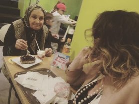 Oana Lis dă de pământ cu oamenii care o critică în online: „Câți dintre voi v-ați dus părinții sau bunicii la un restaurant?”. A transmis un mesaj dur pentru oamenii care o critică
