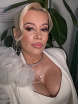 Anisia Gafton s-a căsătorit cu Florin Serghei. Primele imagini de la cununia civilă. Vedeta a vorbit deschis despre stările pe care le are în sarcină