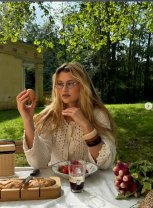 Culori pentru păr blond 2026: Chai Blonde