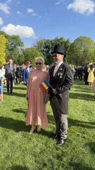 Viorica Dăncilă nu a respectat protocolul de la Ziua Regalității. Cum s-a îmbrăcat fostul premier la evenimentul găzduit de Palatul Elisabeta