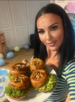Lavinia Pîrva a făcut public pentru prima dată chipul lui Alexandru, cu ocazia aniversării de 7 ani. Cât de mult seamănă cu Ștefan Bănică. Mămica a transmis un mesaj emoționant de ziua fiului ei