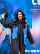Ianca, fiica lui Răzvan Simion, a absolvit facultatea. Marele absent de la festivitate a fost chiar tatăl ei. Tânăra a terminat Facultatea de Vest din Timișoara