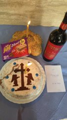 Familia Lucescu a făcut pomană la un centru social din Teleorman. „Răzvan Lucescu a servit personal copiii”. Au trecut șase săptămâni de la decesul lui Mircea Lucescu