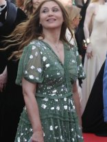 Daniela Nane, apariție de senzație pe covorul roșu de la Cannes. Ce mesaj i-a transmis lui Cristian Mungiu. Actrița a purtat o rochie verde cu paiete