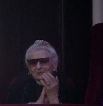 Victor Rebengiuc, apariție de senzație la 93 de ani pe scena Teatrului Odeon. A primit Omagiul UNITER pentru o carieră strălucită și longevivă. Are o căsnicie de lungă durată cu Mariana Mihuț