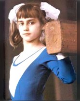 Nadia Comăneci a îmbrăcat din nou costumul de gimnastică la 64 de ani. Are în continuare corp de gimnastă