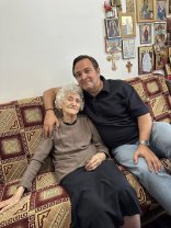 Daniel Buzdugan, imagine emoționanta cu mama lui în vârstă de 91 de ani. „Cel mai cald și mai sigur loc din lume”. A vizitat-o la Iași