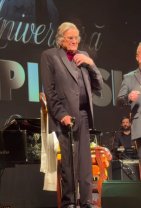 Florin Piersic, din nou pe scenă la 90 de ani! A fost primit în ropote de aplauze la Teatrul Național Mihai Eminescu din Timișoara. A fost emoționat de gestul publicului