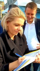 Cine este soția lui Siegfried Mureșan. Cătălina Manea ocupă o funcție importantă la nivel european. Lucrează în cadrul Băncii Europene de Investiții