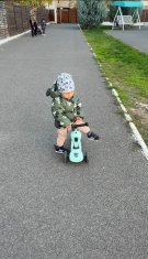 Cum arată vila de lux în care Laurențiu Reghecampf și Corina Caciuc își cresc cei doi copii. Au loc în curte pentru plimbări cu bicicleta