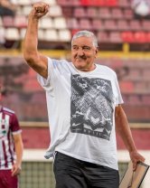 Rică Răducanu a ajuns e urgență la spital. „Mi-am rupt două coaste, mi-am rupt umărul”. Este internat și supravegheat de medici