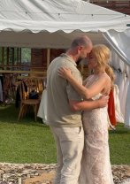 Victoria Răileanu s-a căsătorit religios în mare secret. Ce rochie de mireasă aparte a ales. Cei doi erau căsătoriți civil de un an