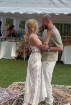 Victoria Răileanu s-a căsătorit religios în mare secret. Ce rochie de mireasă aparte a ales. Actrița și soțul ei au organizat o petrecere restrânsă