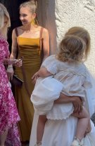 Victoria Răileanu s-a căsătorit religios în mare secret. Ce rochie de mireasă aparte a ales. Vedeta are doi copii