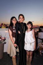 Alina Sorescu, petrecere de zile mari la împlinirea celor 40 de ani: „Visuri fără limite”. Fetițele ei au fost alături de ea